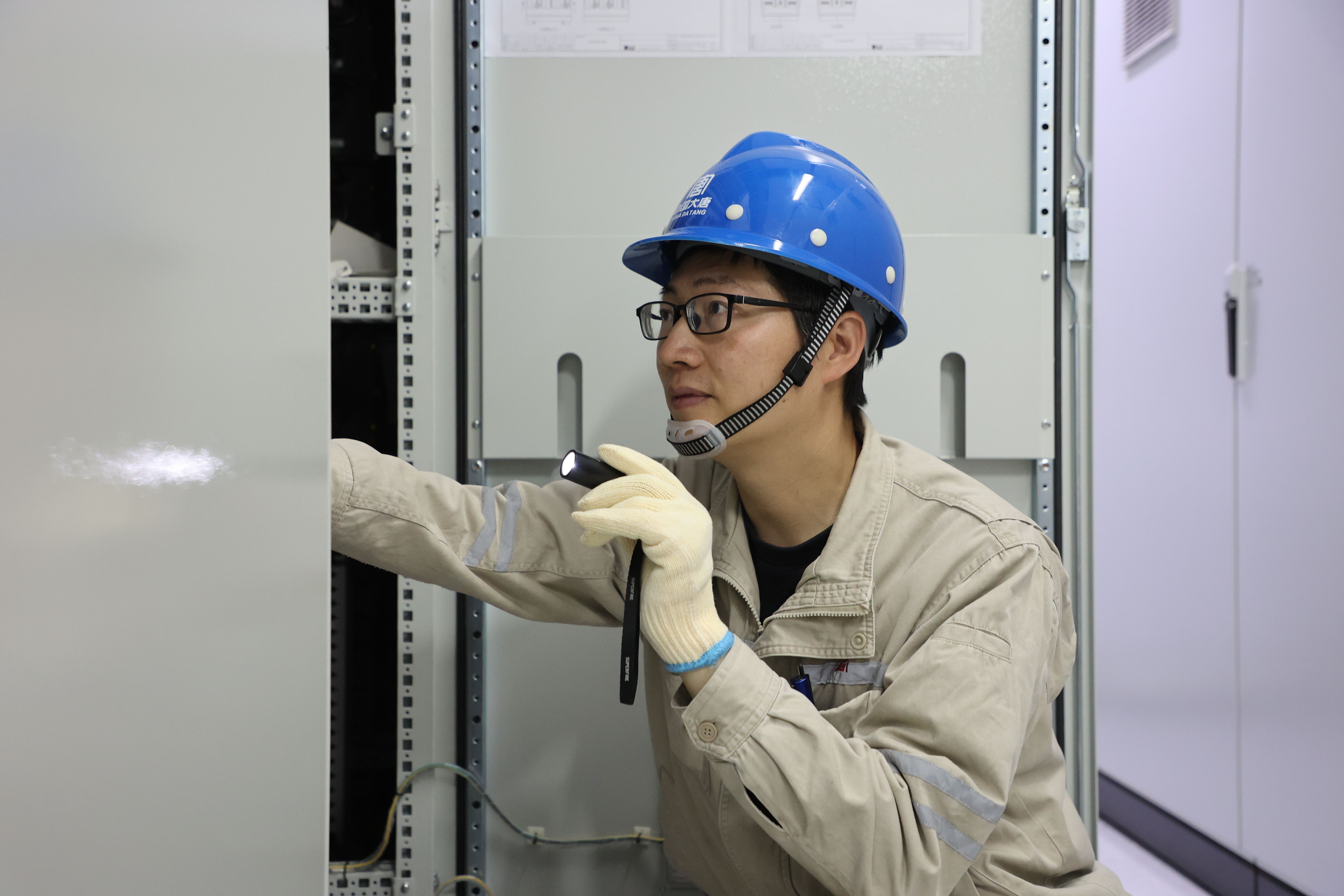 �����������ˡ������壺�������� ʵ��ǰ��.jpg